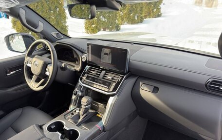 Toyota Land Cruiser, 2025 год, 15 950 000 рублей, 7 фотография