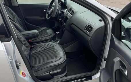 Volkswagen Polo VI (EU Market), 2010 год, 1 000 000 рублей, 16 фотография