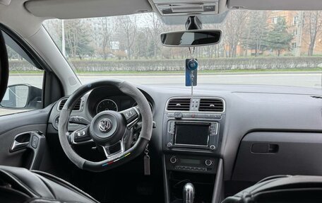 Volkswagen Polo VI (EU Market), 2010 год, 1 000 000 рублей, 18 фотография