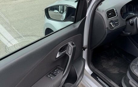 Volkswagen Polo VI (EU Market), 2010 год, 1 000 000 рублей, 23 фотография