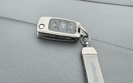 Volkswagen Polo VI (EU Market), 2010 год, 1 000 000 рублей, 28 фотография