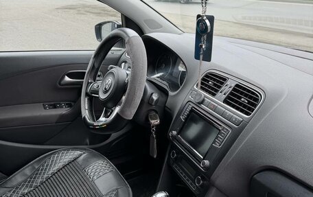 Volkswagen Polo VI (EU Market), 2010 год, 1 000 000 рублей, 40 фотография