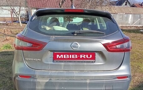 Nissan Qashqai, 2021 год, 2 300 000 рублей, 4 фотография