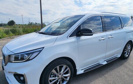 KIA Carnival III, 2019 год, 3 350 000 рублей, 1 фотография