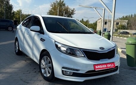 KIA Rio III рестайлинг, 2017 год, 900 000 рублей, 1 фотография