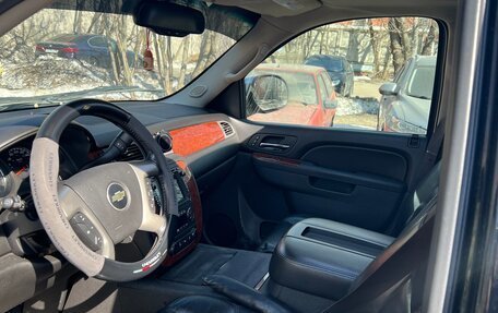 Chevrolet Tahoe III, 2011 год, 2 470 000 рублей, 2 фотография