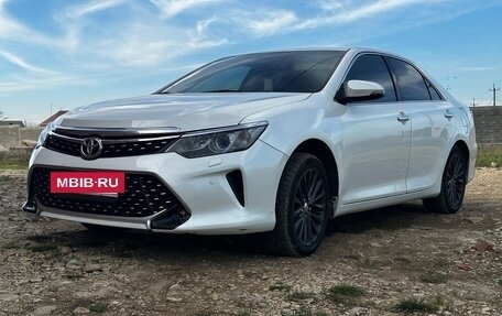 Toyota Camry, 2015 год, 1 655 000 рублей, 2 фотография