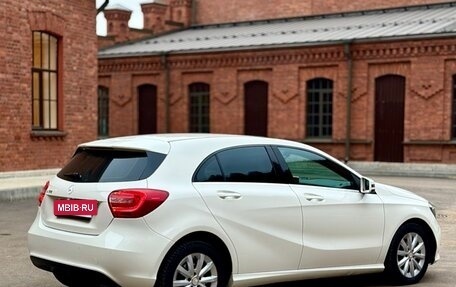 Mercedes-Benz A-Класс, 2015 год, 1 750 000 рублей, 5 фотография