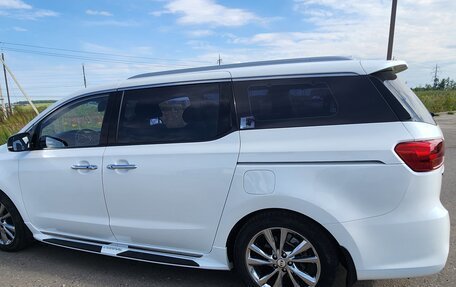 KIA Carnival III, 2019 год, 3 350 000 рублей, 2 фотография