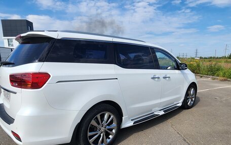 KIA Carnival III, 2019 год, 3 350 000 рублей, 8 фотография