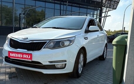 KIA Rio III рестайлинг, 2017 год, 900 000 рублей, 2 фотография