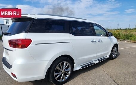KIA Carnival III, 2019 год, 3 350 000 рублей, 9 фотография