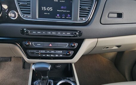 KIA Carnival III, 2019 год, 3 350 000 рублей, 19 фотография