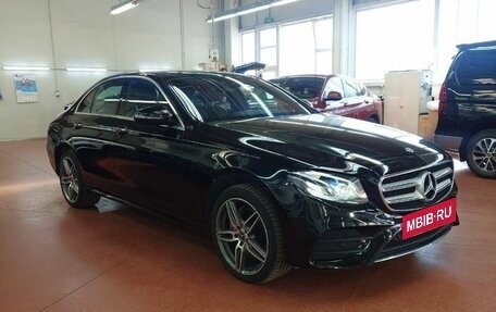 Mercedes-Benz E-Класс, 2017 год, 3 650 000 рублей, 4 фотография