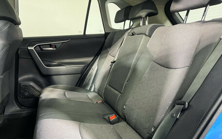 Toyota RAV4, 2020 год, 3 097 000 рублей, 10 фотография