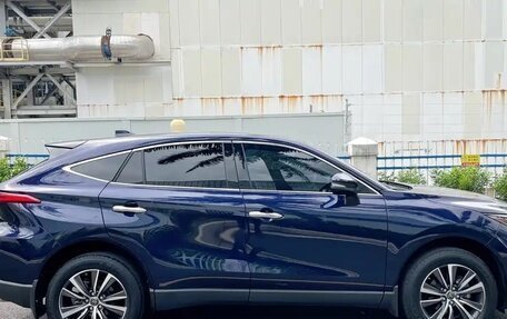 Toyota Harrier, 2023 год, 3 550 000 рублей, 4 фотография