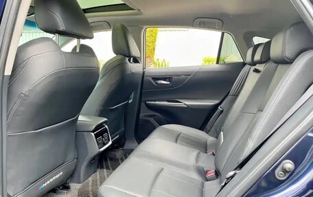 Toyota Harrier, 2023 год, 3 550 000 рублей, 17 фотография