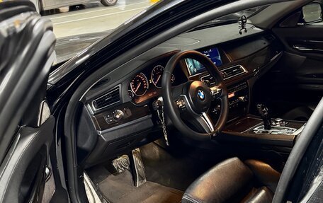 BMW 7 серия, 2013 год, 1 950 000 рублей, 9 фотография