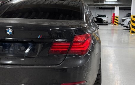 BMW 7 серия, 2013 год, 1 950 000 рублей, 18 фотография