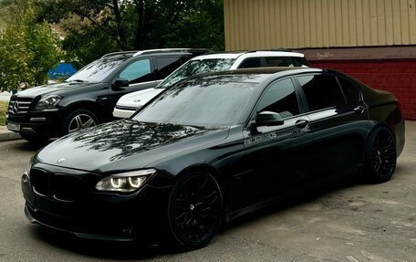 BMW 7 серия, 2013 год, 1 950 000 рублей, 24 фотография