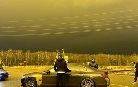 BMW 7 серия, 2013 год, 1 950 000 рублей, 37 фотография