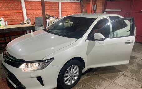 Toyota Camry, 2016 год, 3 000 000 рублей, 2 фотография