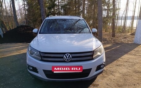 Volkswagen Tiguan I, 2014 год, 990 000 рублей, 3 фотография