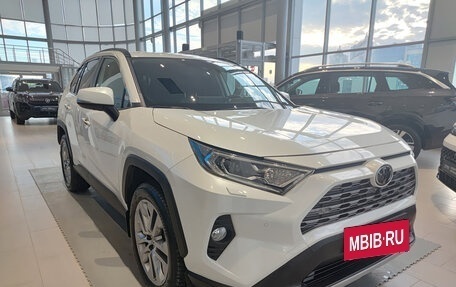 Toyota RAV4, 2021 год, 3 702 000 рублей, 7 фотография
