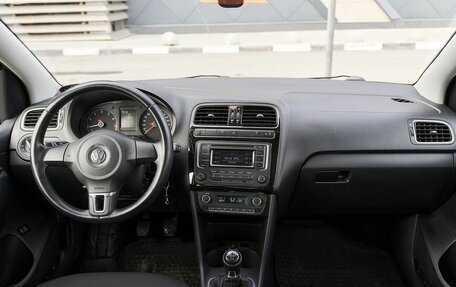 Volkswagen Polo VI (EU Market), 2014 год, 640 000 рублей, 7 фотография