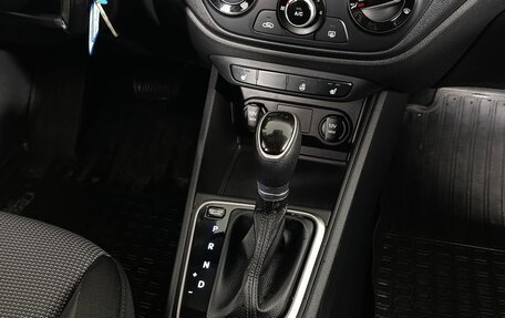 Hyundai Solaris II рестайлинг, 2021 год, 1 700 000 рублей, 14 фотография