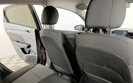 Hyundai Solaris II рестайлинг, 2021 год, 1 700 000 рублей, 18 фотография