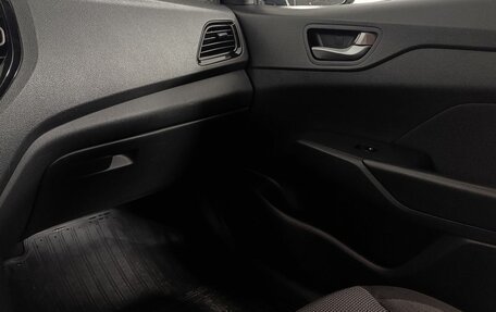 Hyundai Solaris II рестайлинг, 2021 год, 1 700 000 рублей, 16 фотография