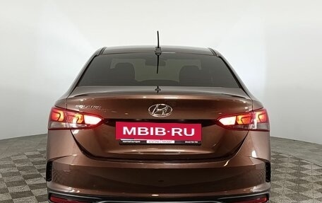 Hyundai Solaris II рестайлинг, 2021 год, 1 700 000 рублей, 6 фотография