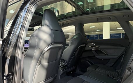 Audi Q5, 2025 год, 7 000 000 рублей, 16 фотография