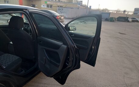 Ford Focus II рестайлинг, 2006 год, 260 000 рублей, 16 фотография