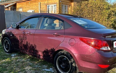 Hyundai Solaris II рестайлинг, 2013 год, 640 000 рублей, 5 фотография