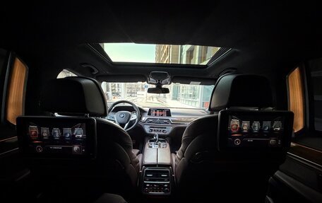 BMW 7 серия, 2016 год, 5 900 000 рублей, 21 фотография