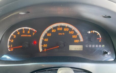 Toyota Ipsum II, 2001 год, 850 000 рублей, 9 фотография