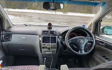 Toyota Ipsum II, 2001 год, 850 000 рублей, 8 фотография