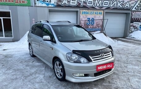 Toyota Ipsum II, 2001 год, 850 000 рублей, 2 фотография