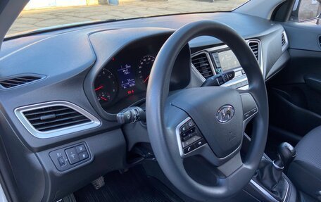 Hyundai Solaris II рестайлинг, 2020 год, 1 620 000 рублей, 12 фотография