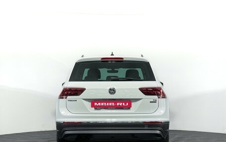 Volkswagen Tiguan II, 2017 год, 2 320 000 рублей, 6 фотография