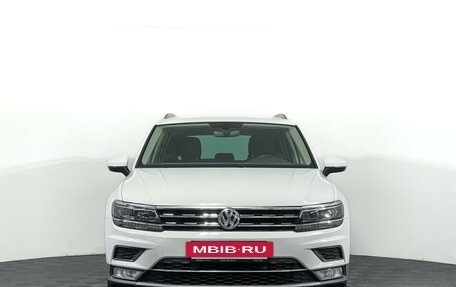 Volkswagen Tiguan II, 2017 год, 2 320 000 рублей, 2 фотография