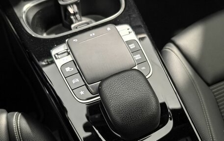 Mercedes-Benz A-Класс, 2019 год, 2 590 000 рублей, 27 фотография