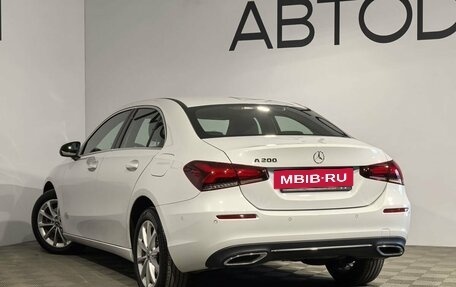 Mercedes-Benz A-Класс, 2019 год, 2 590 000 рублей, 29 фотография