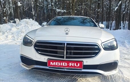 Mercedes-Benz E-Класс, 2021 год, 5 150 000 рублей, 1 фотография