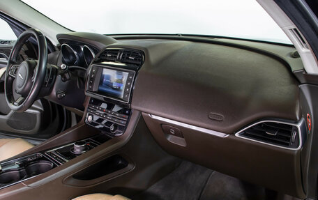 Jaguar F-Pace, 2017 год, 2 350 000 рублей, 9 фотография