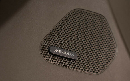 Jaguar F-Pace, 2017 год, 2 350 000 рублей, 21 фотография