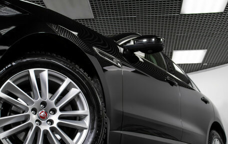 Jaguar F-Pace, 2017 год, 2 350 000 рублей, 23 фотография