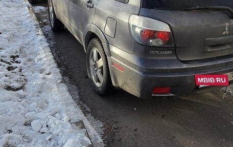 Mitsubishi Outlander III рестайлинг 3, 2005 год, 450 000 рублей, 4 фотография